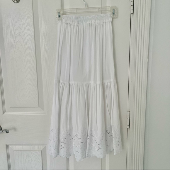 Sim & Sam Dresses & Skirts - SIM & SAM White Tiered Eyelet Midi Skirt XS